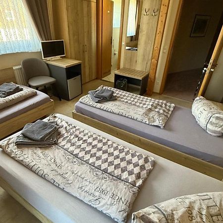 Hotel Pension Pamina Berlin Exterior photo