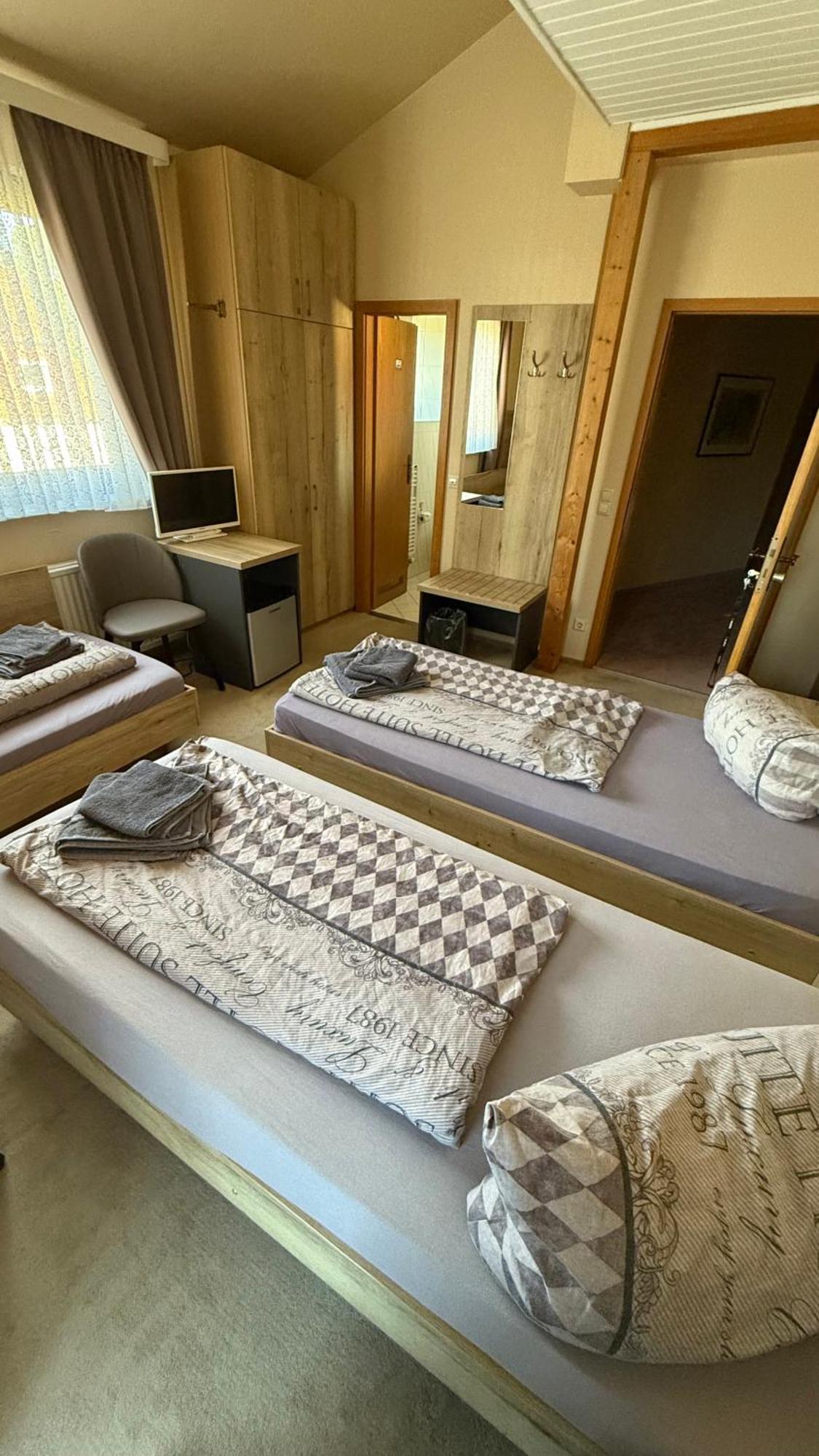 Hotel Pension Pamina Berlin Exterior photo
